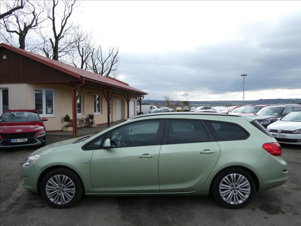 opel-astra-1-4-16v-88kw-2-x-kola-serviska - 5