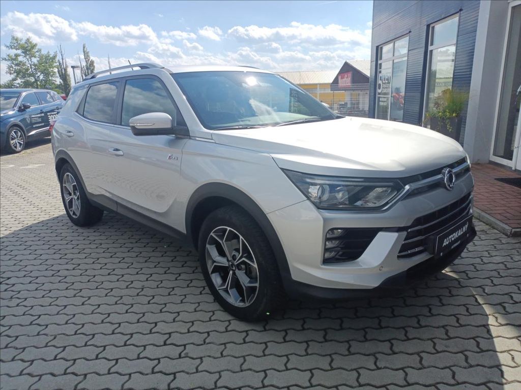 ssangyong-korando-style-plus-aut-odpocet-dph - 7