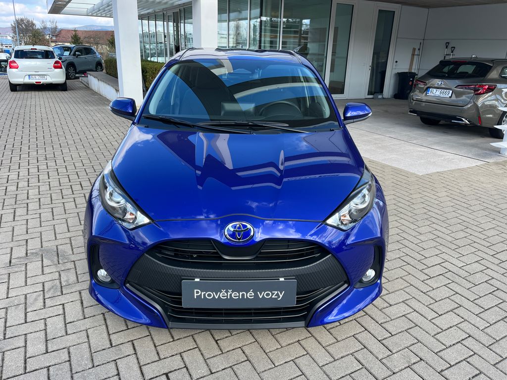 toyota-yaris-1-5-hybrid-e-cvt-comfort - 8