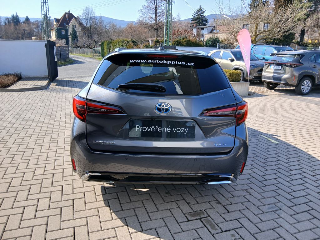 toyota-corolla-1-8-hybrid-e-cvt-style-ts - 4