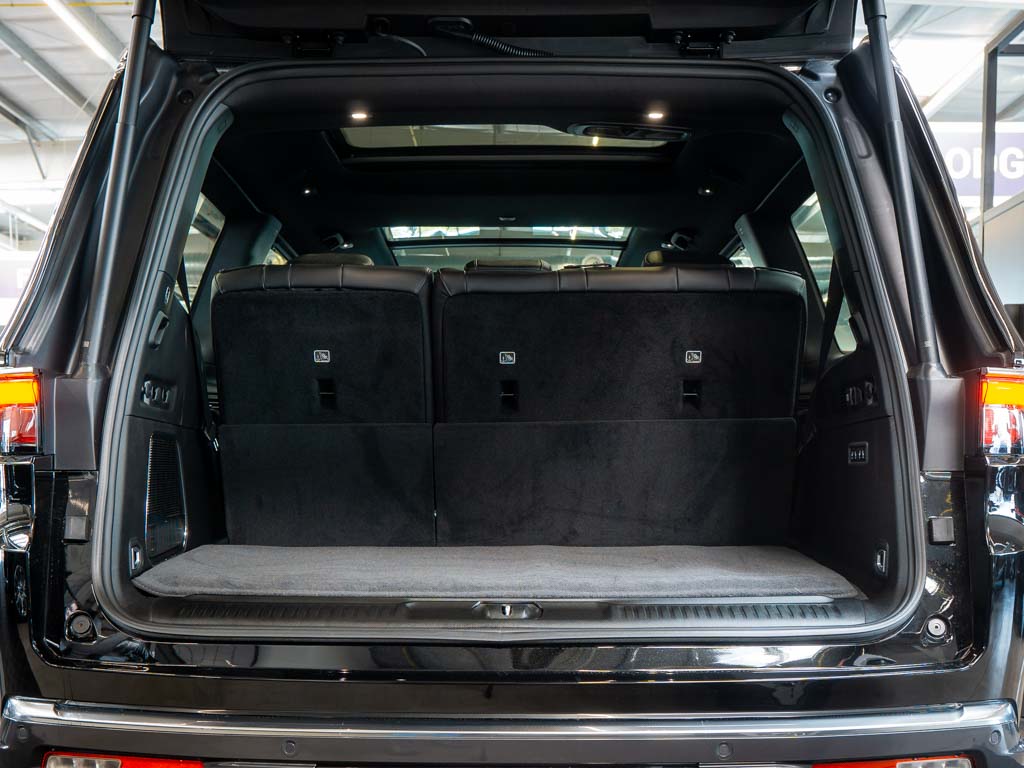 jeep-wagoneer-5-7-wagoneer-v8-hud-360 - 5