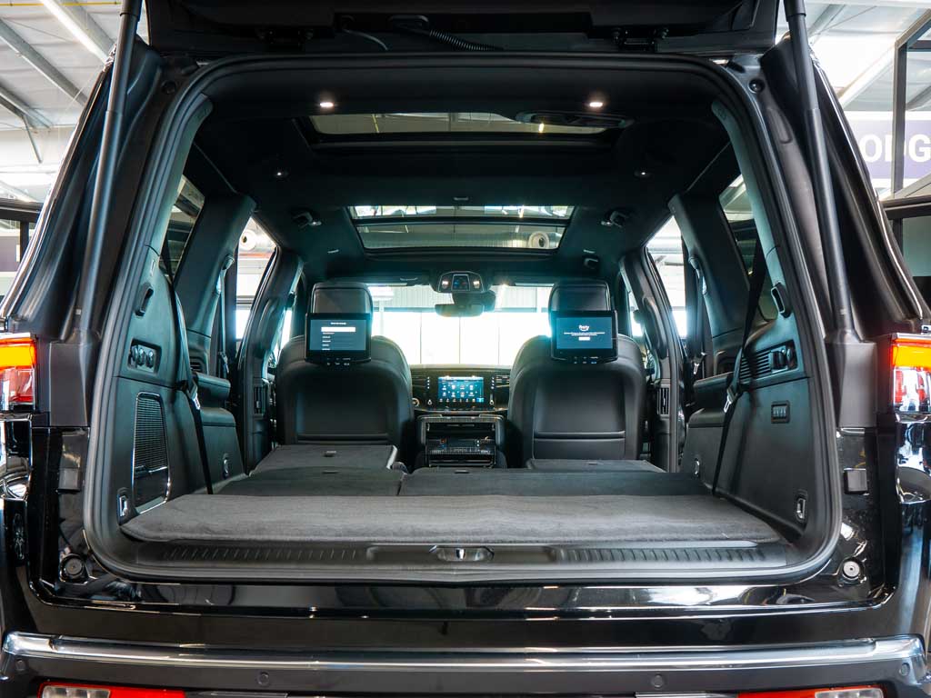 jeep-wagoneer-5-7-wagoneer-v8-hud-360 - 7