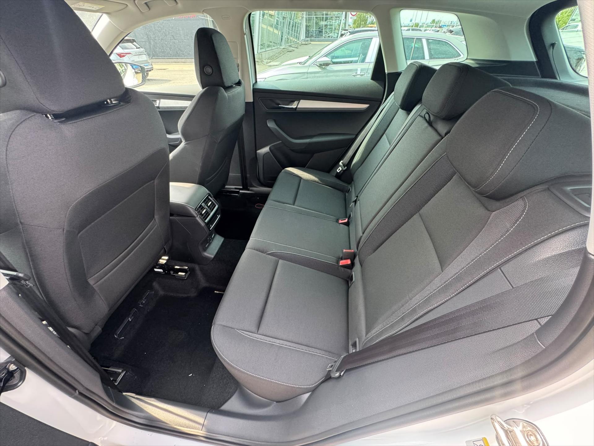 skoda-karoq-1-5-tsi-110-kw-classic - 9