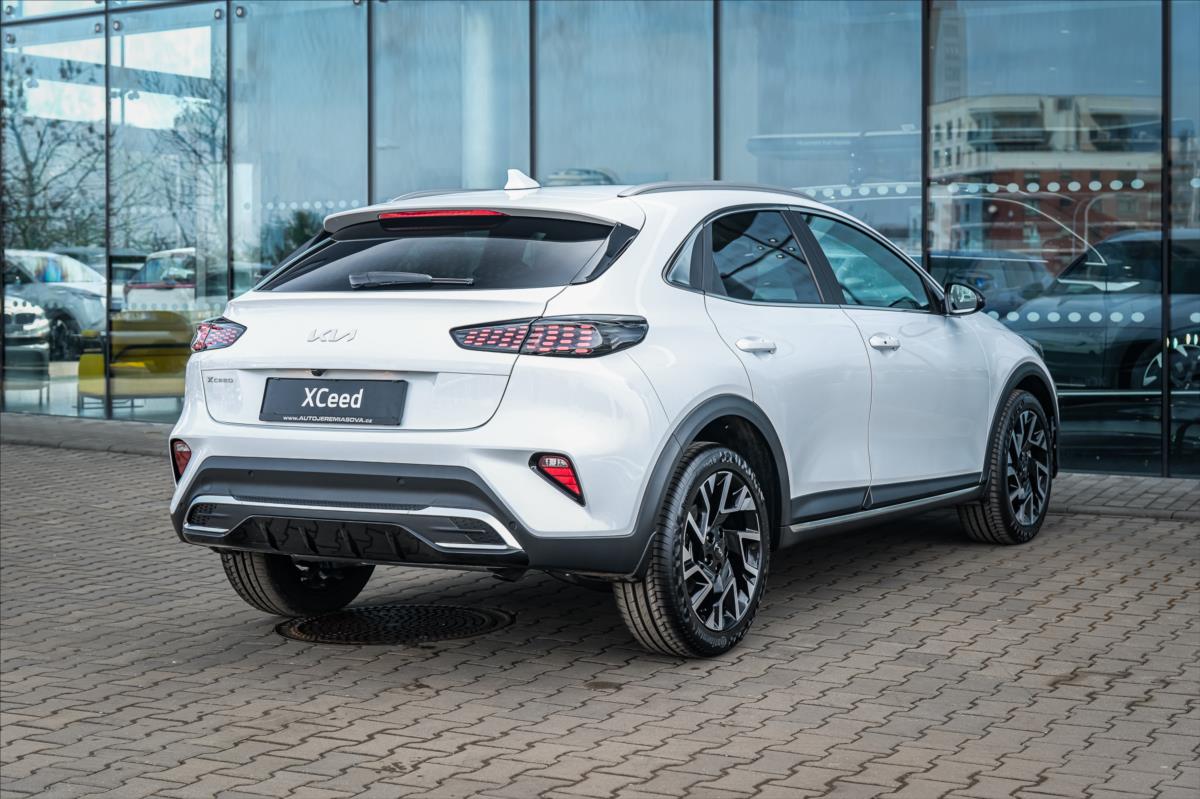 kia-xceed-1-6-gpf-7dct-132-kw-steel-edition - 3