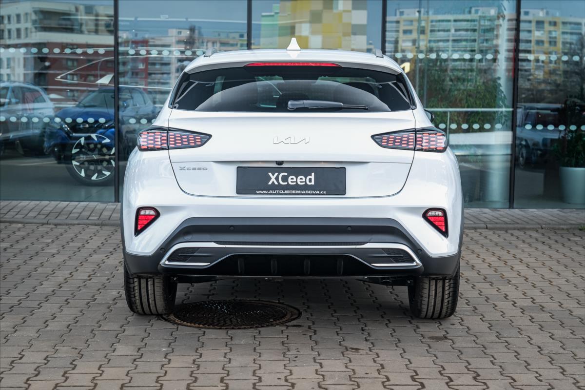 kia-xceed-1-6-gpf-7dct-132-kw-steel-edition - 6