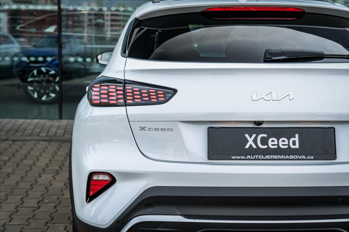 kia-xceed-1-6-gpf-7dct-132-kw-steel-edition - 7