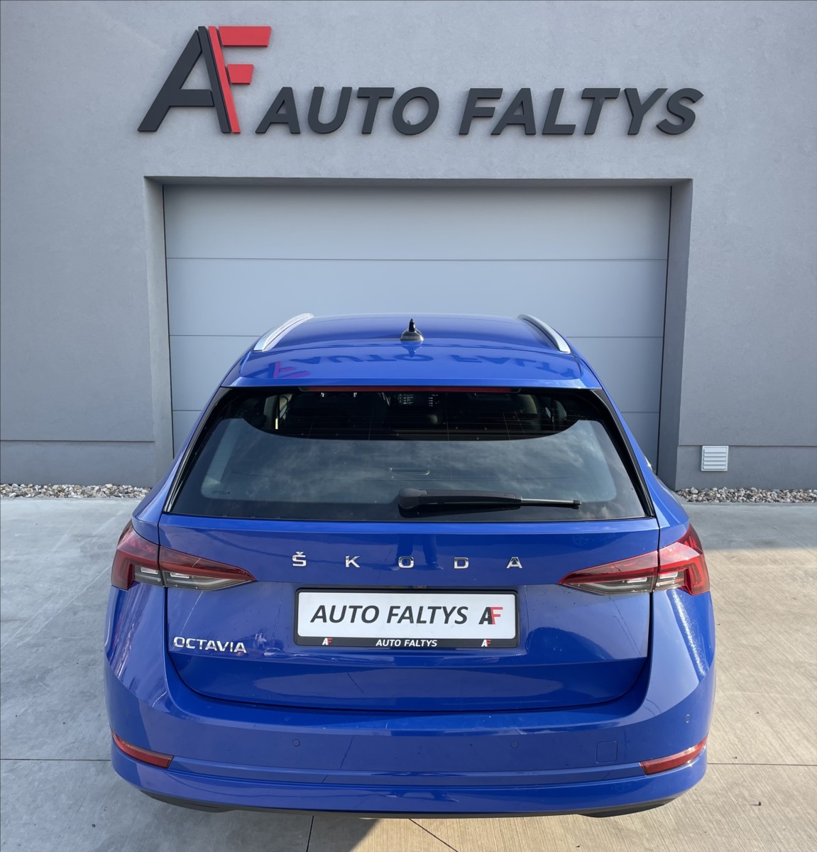 skoda-octavia-2-0-tdi-110kw-dsg-style-cr - 3