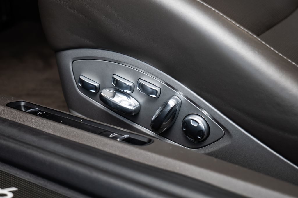 porsche-911-turbo-s-karbon-burmester-pccb - 8