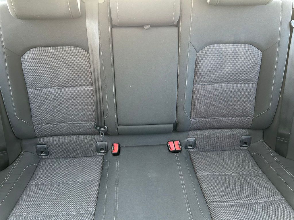 volkswagen-passat - 8