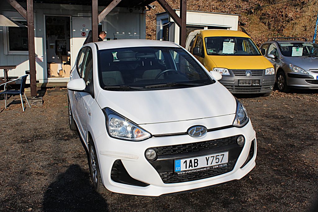 hyundai-i10-1-0i-fl-64250-km - 1