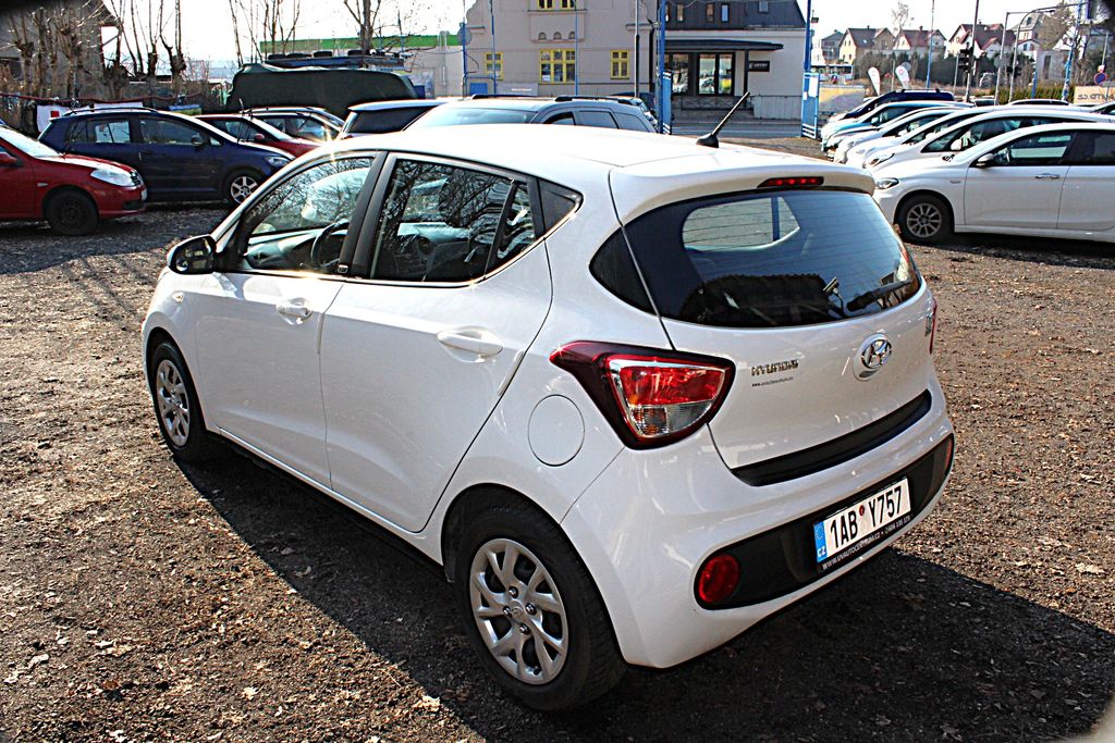 hyundai-i10-1-0i-fl-64250-km - 6