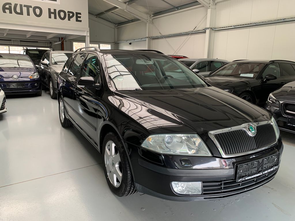 Škoda Octavia combi 1.6 FSI Elegance