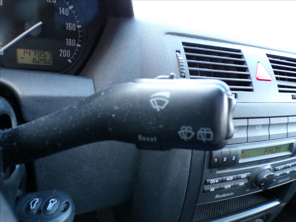 skoda-fabia-1-4-16v - 8