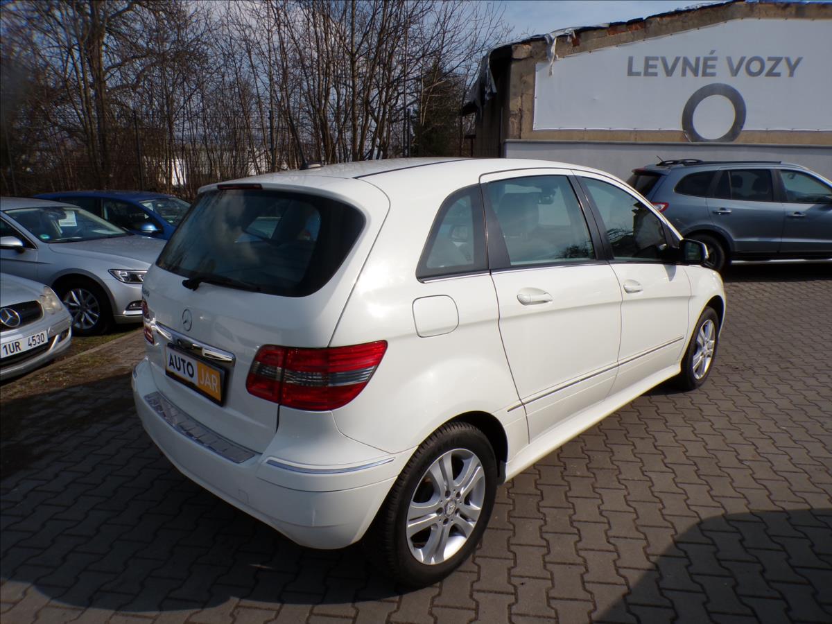 mercedes-benz-tridy-b-2-0-i-200-panorama - 4