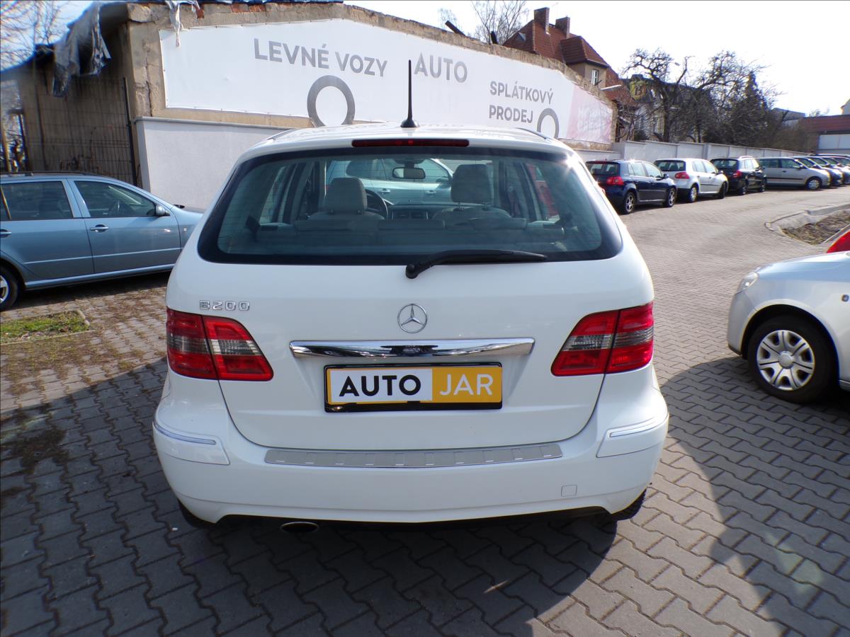 mercedes-benz-tridy-b-2-0-i-200-panorama - 5