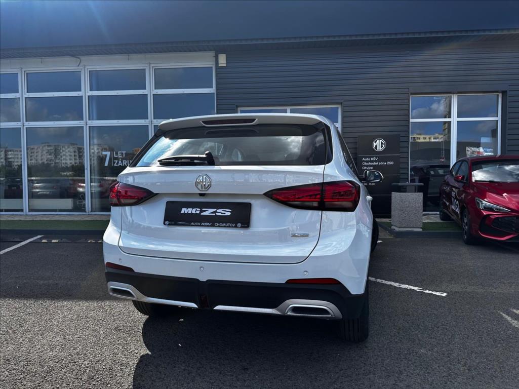mg-zs-1-5-excite - 3
