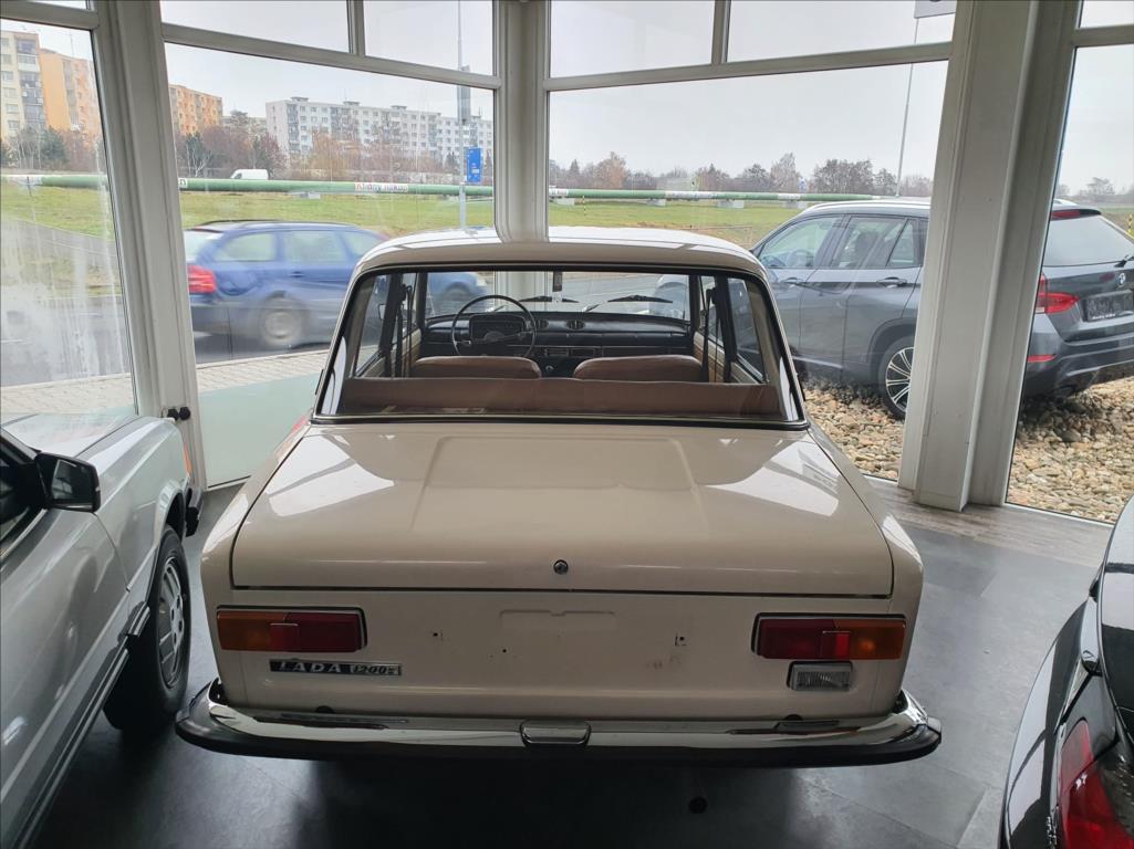 lada-1-2-vaz-21013 - 3