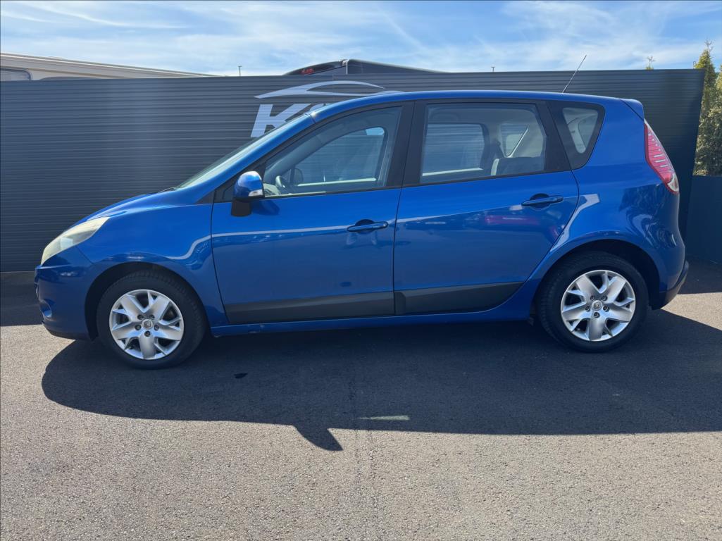 renault-scenic-1-6 - 9