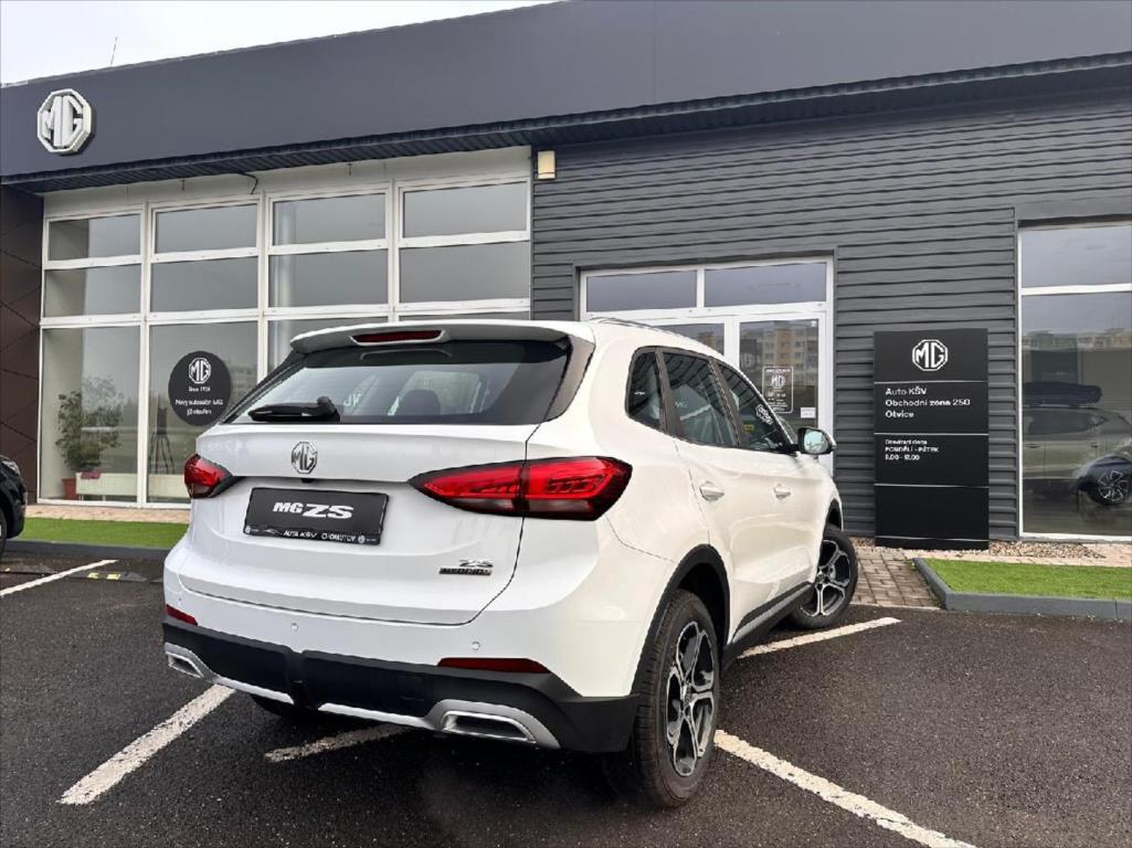 mg-zs-1-5-hybrid-emotion-at - 2