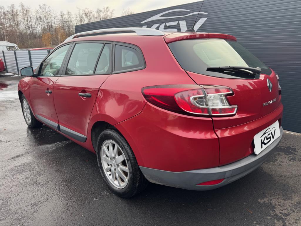 renault-megane-1-6 - 8