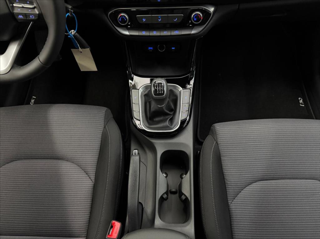hyundai-i30-1-0-t-gdi-mt-kombi-smart-heat - 7