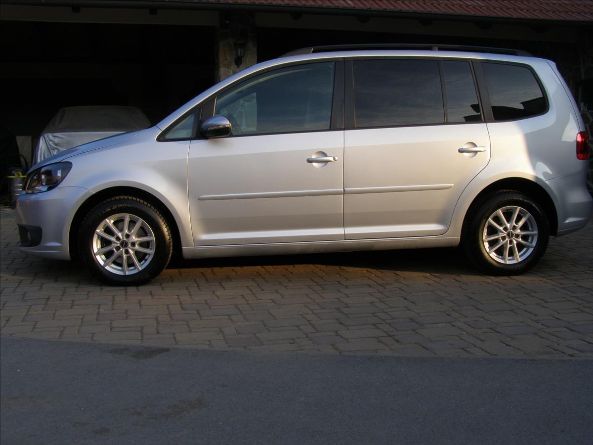volkswagen-touran-1-2-77kw-po-stk - 1