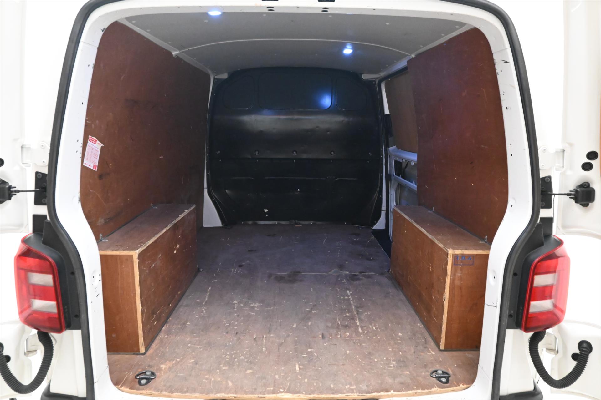 volkswagen-transporter-2-0-tdi-110kw-dsg-zaruka-az-5-let - 9