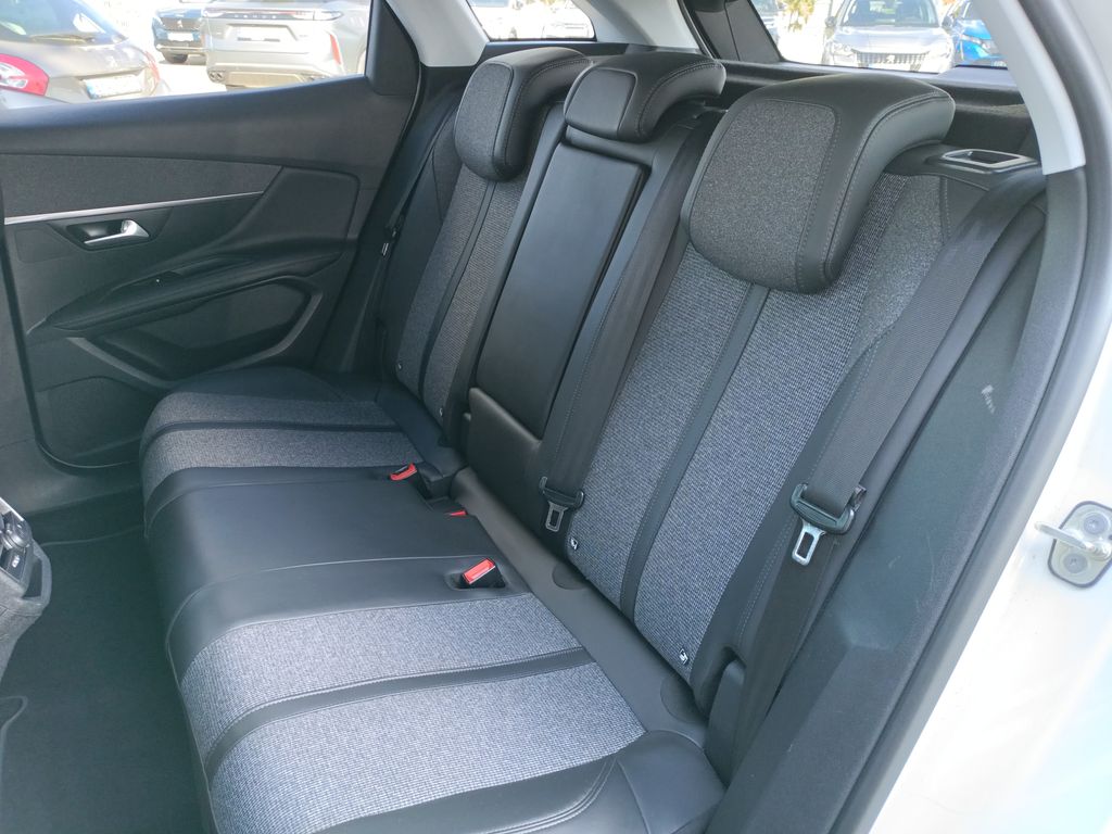 peugeot-3008-allure-1-6-bluehdi-120-s-s-man - 4