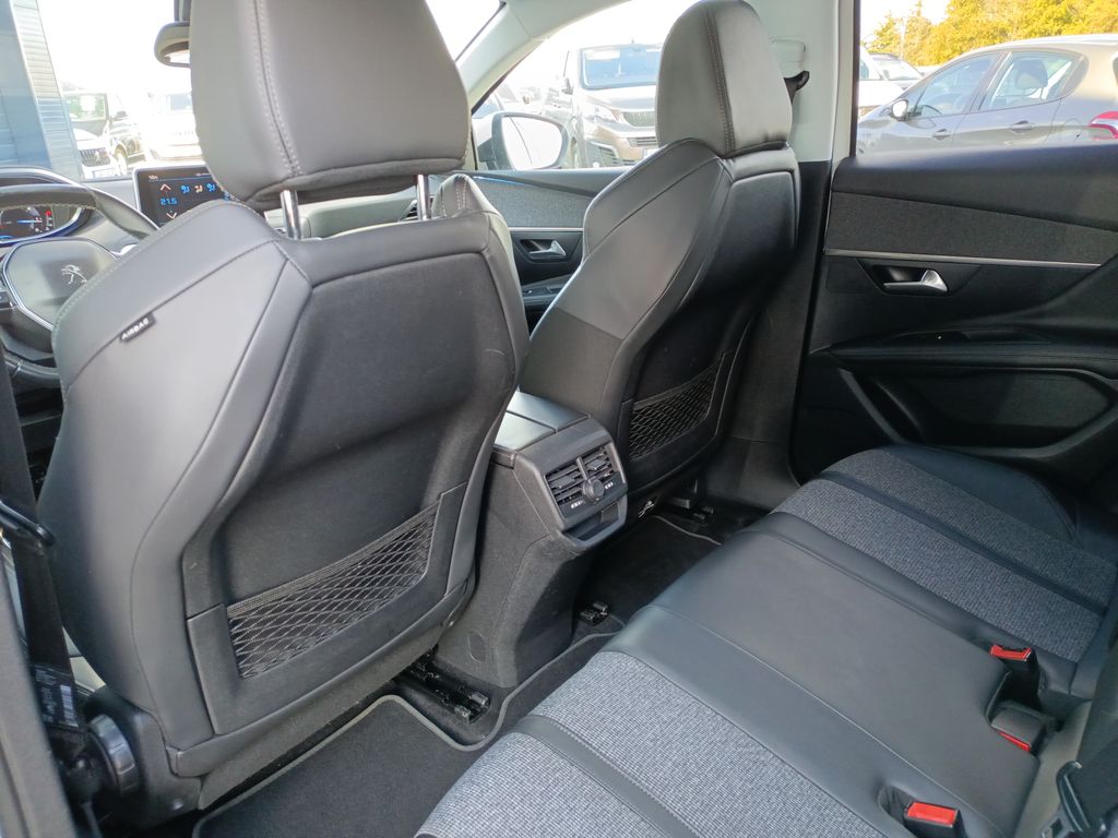 peugeot-3008-allure-1-6-bluehdi-120-s-s-man - 9