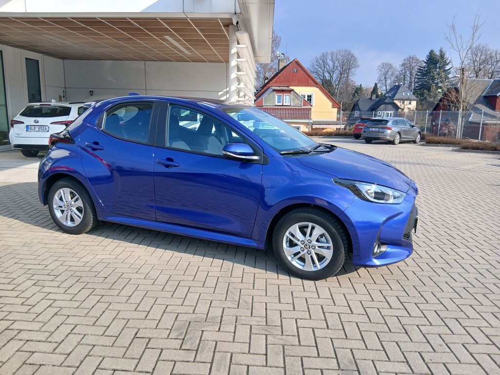 toyota-yaris-1-5-hybrid-e-cvt-comfort - 6