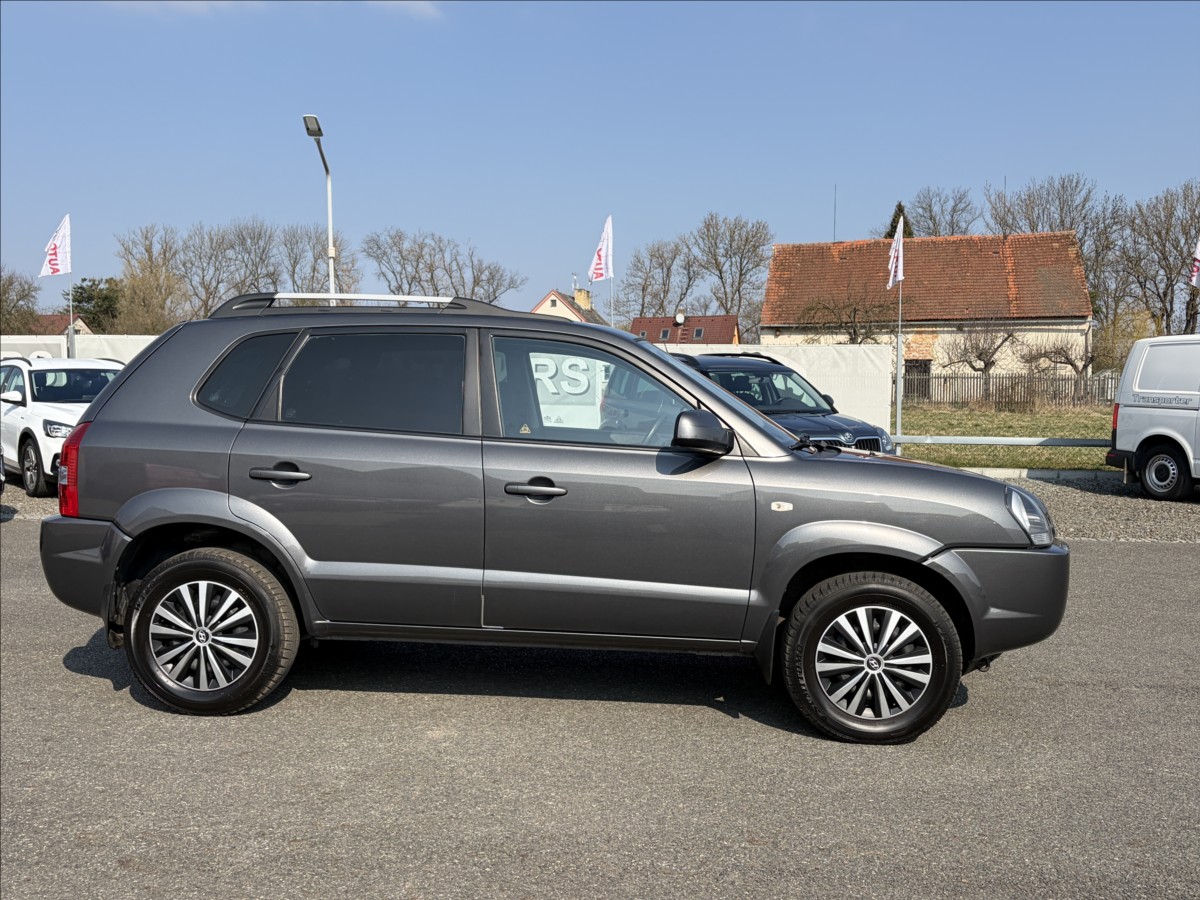 hyundai-tucson-2-0-i-104kw-10xabg-tz-klima - 2