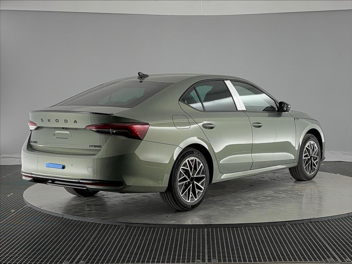 skoda-octavia-1-5-tsi-sportline-dsg - 1