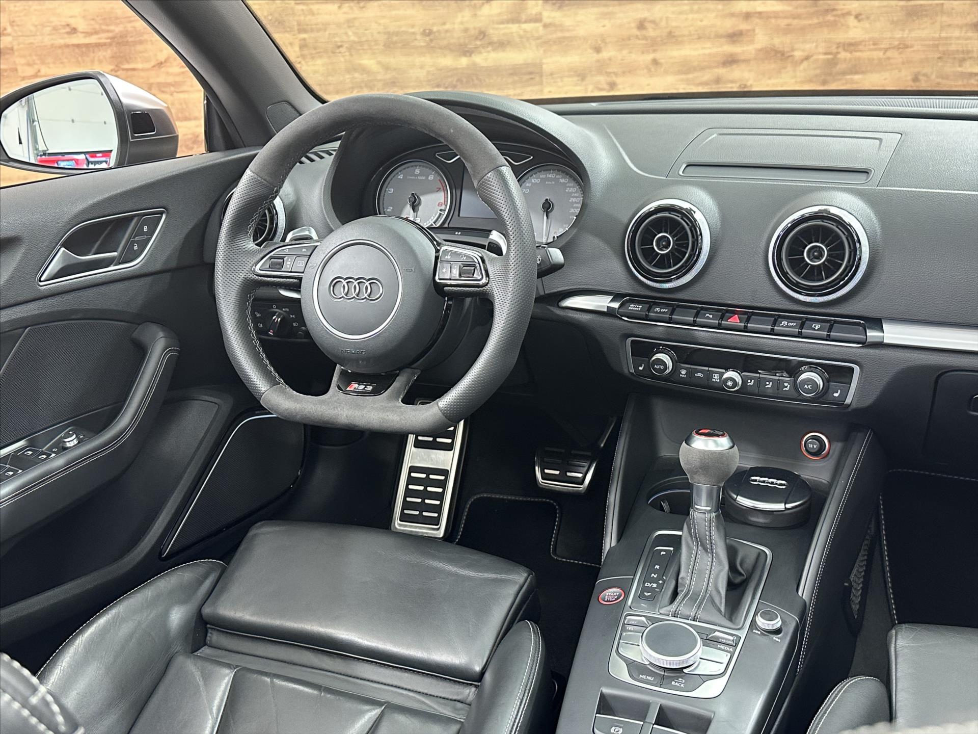 audi-s3-2-0-tfsi-q-s-tronic-b-o - 7