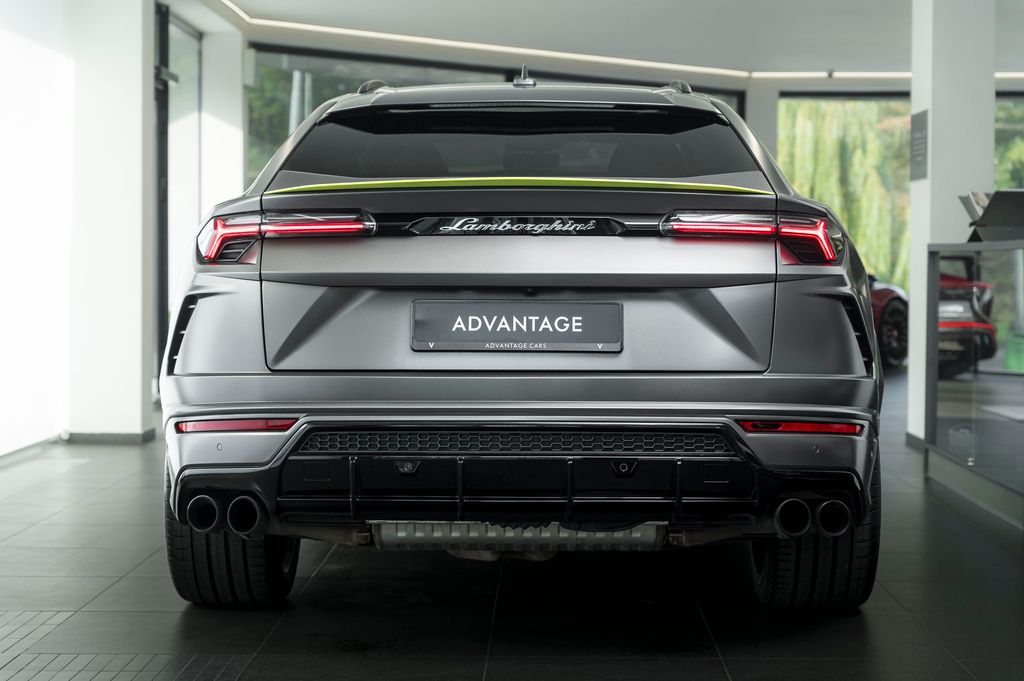lamborghini-urus-graphite-capsule-pano-b-o-3d - 2