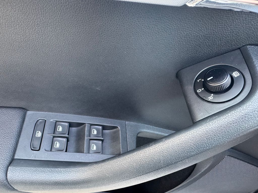 skoda-octavia-combi-1-2-tsi-ambition - 6