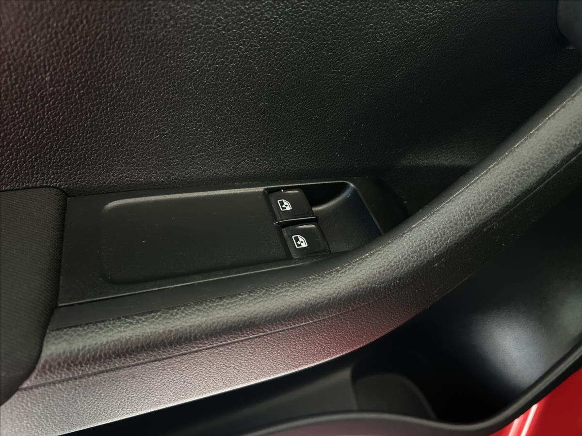 skoda-fabia-1-0-tsi-70kw-serviska - 6