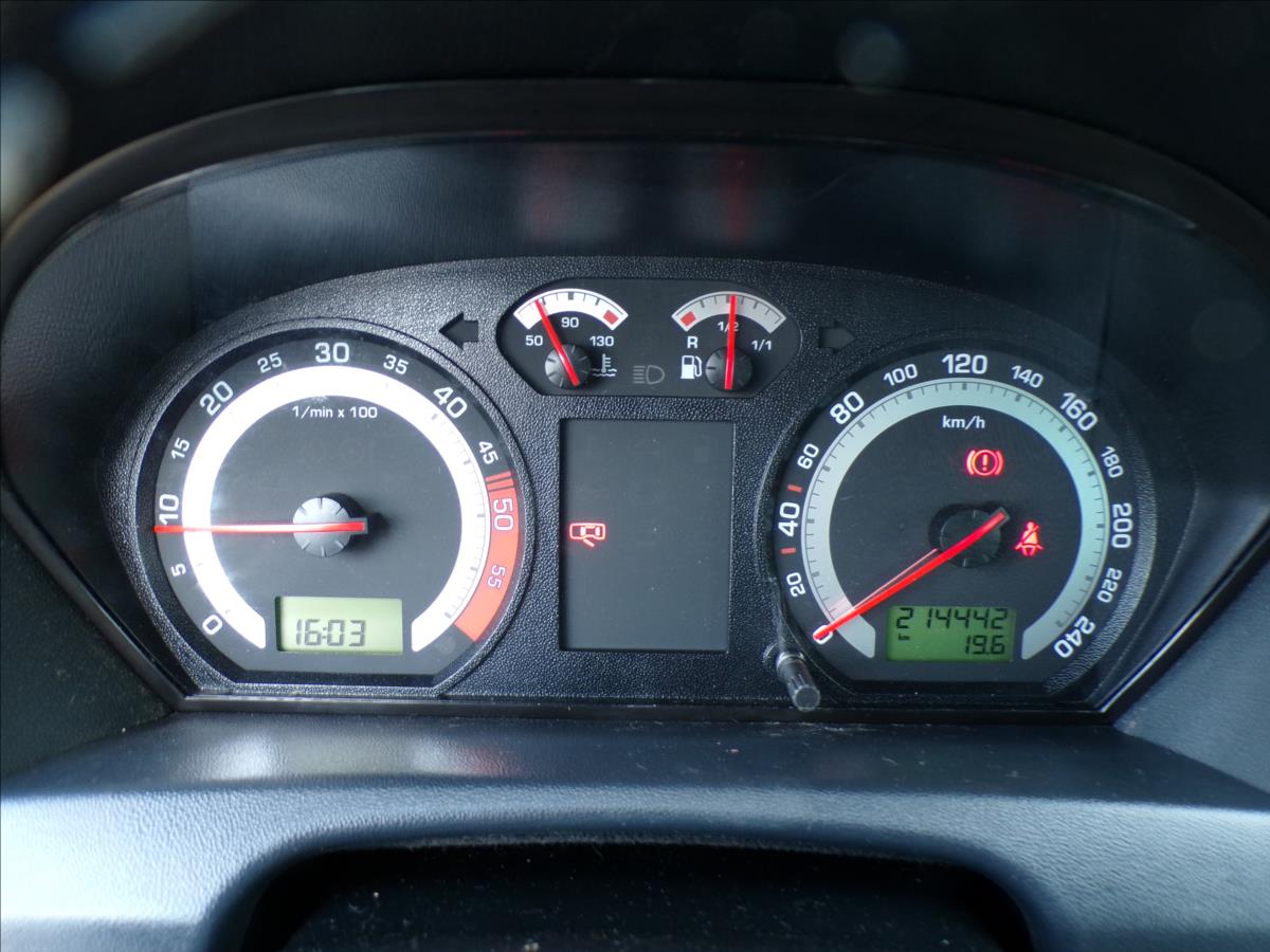 skoda-fabia-1-9-tdi-rs-96kw - 7