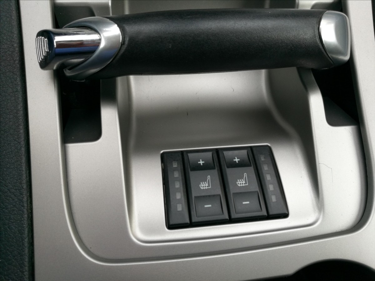 ford-galaxy-2-0-tdci-1-majitel - 8