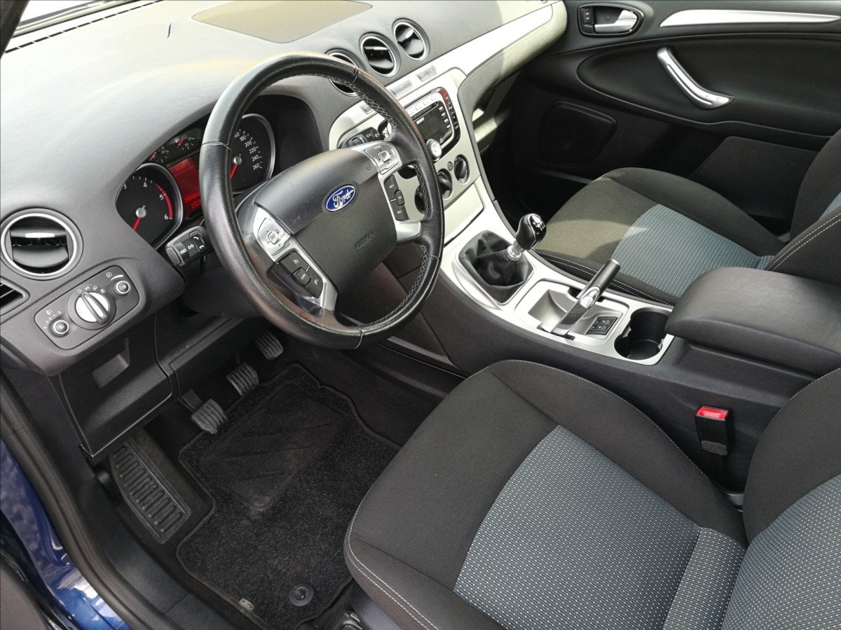 ford-galaxy-2-0-tdci-1-majitel - 9