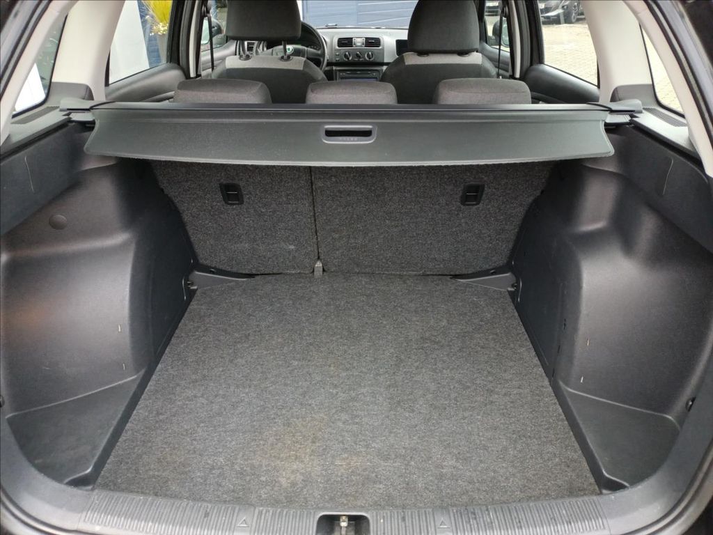 skoda-fabia-kombi-1-2-51-kw-man-5 - 5