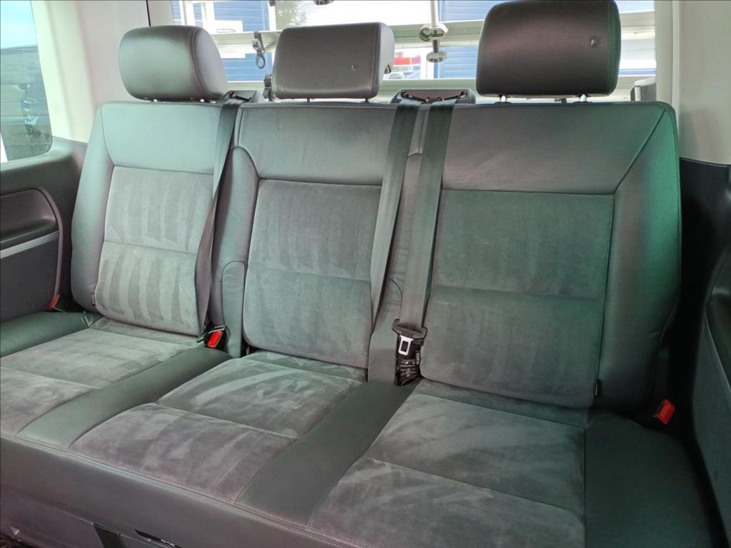 volkswagen-multivan-multivan-highline-2-0-tdi-4mot - 4