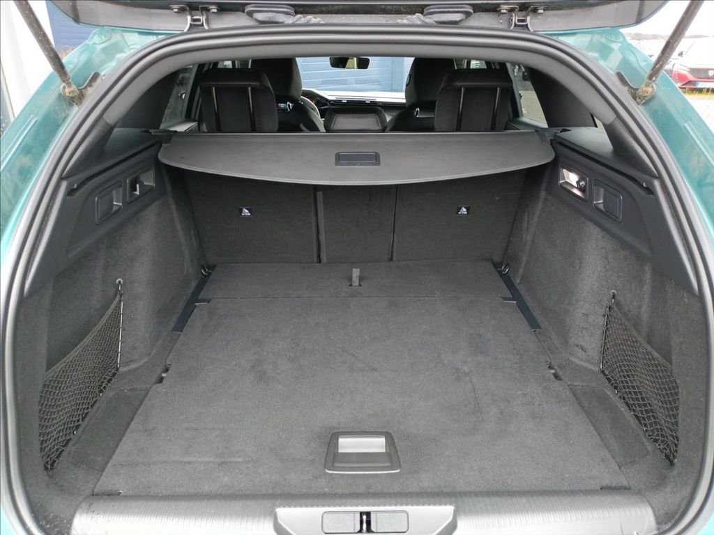 peugeot-308-sw-gt-1-5-bluehdi-130-eat8 - 5