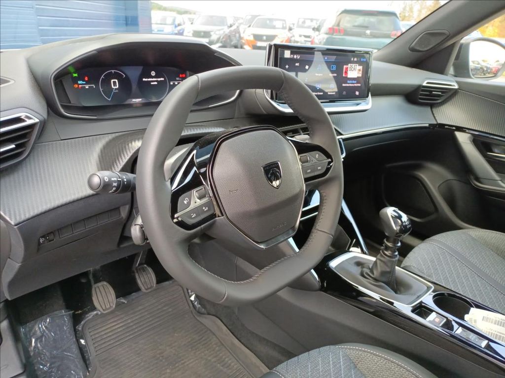 peugeot-2008-allure-1-2-puretech-100k-man6 - 8