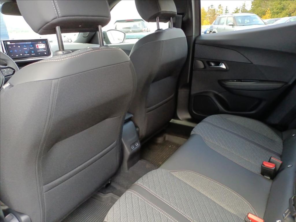 peugeot-2008-allure-1-2-puretech-100k-man6 - 9