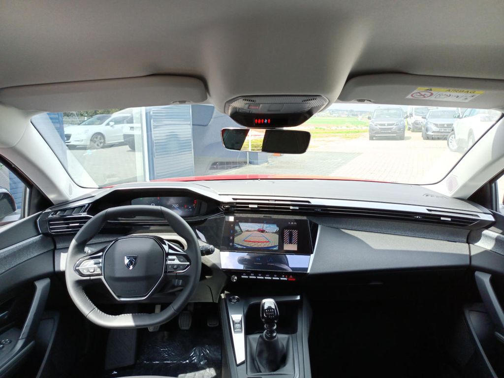 peugeot-308-allure-1-2-puretech-130k-man6 - 1