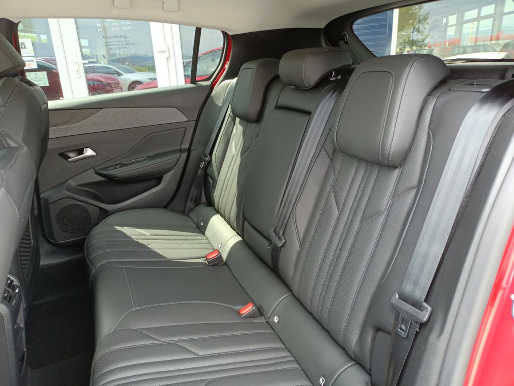 peugeot-308-allure-1-2-puretech-130k-man6 - 5