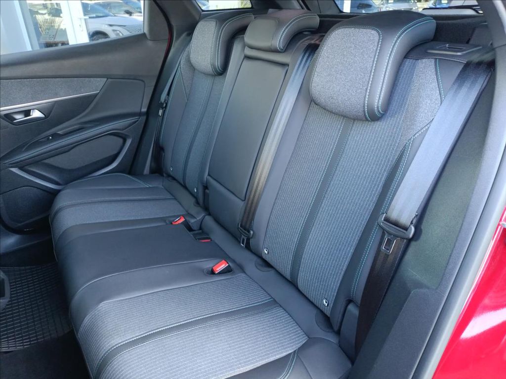 peugeot-3008-allure-pack-1-2-pt-130k-eat8 - 4