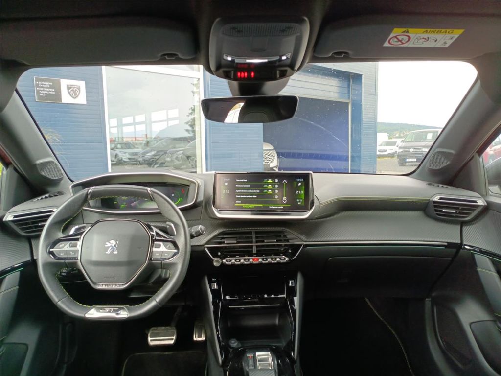 peugeot-208-gt-puretech-130k-eat8 - 1