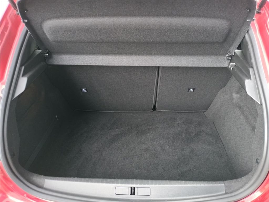 peugeot-208-gt-puretech-130k-eat8 - 5