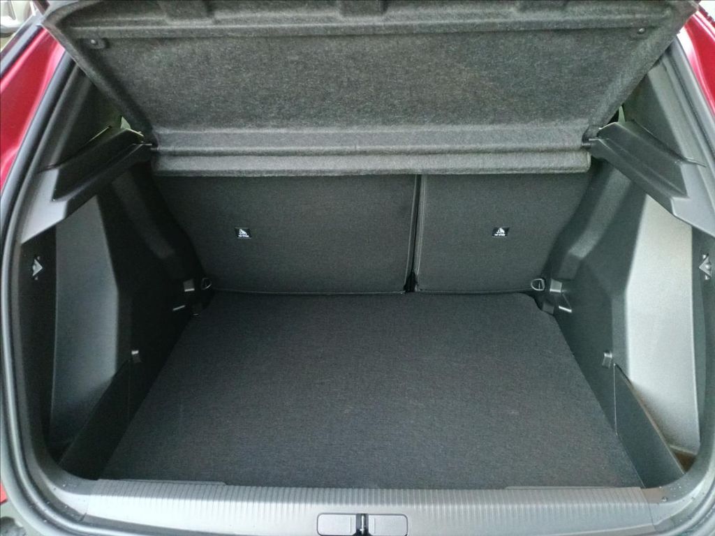 peugeot-2008-allure-1-2-puretech-100k-man6 - 5